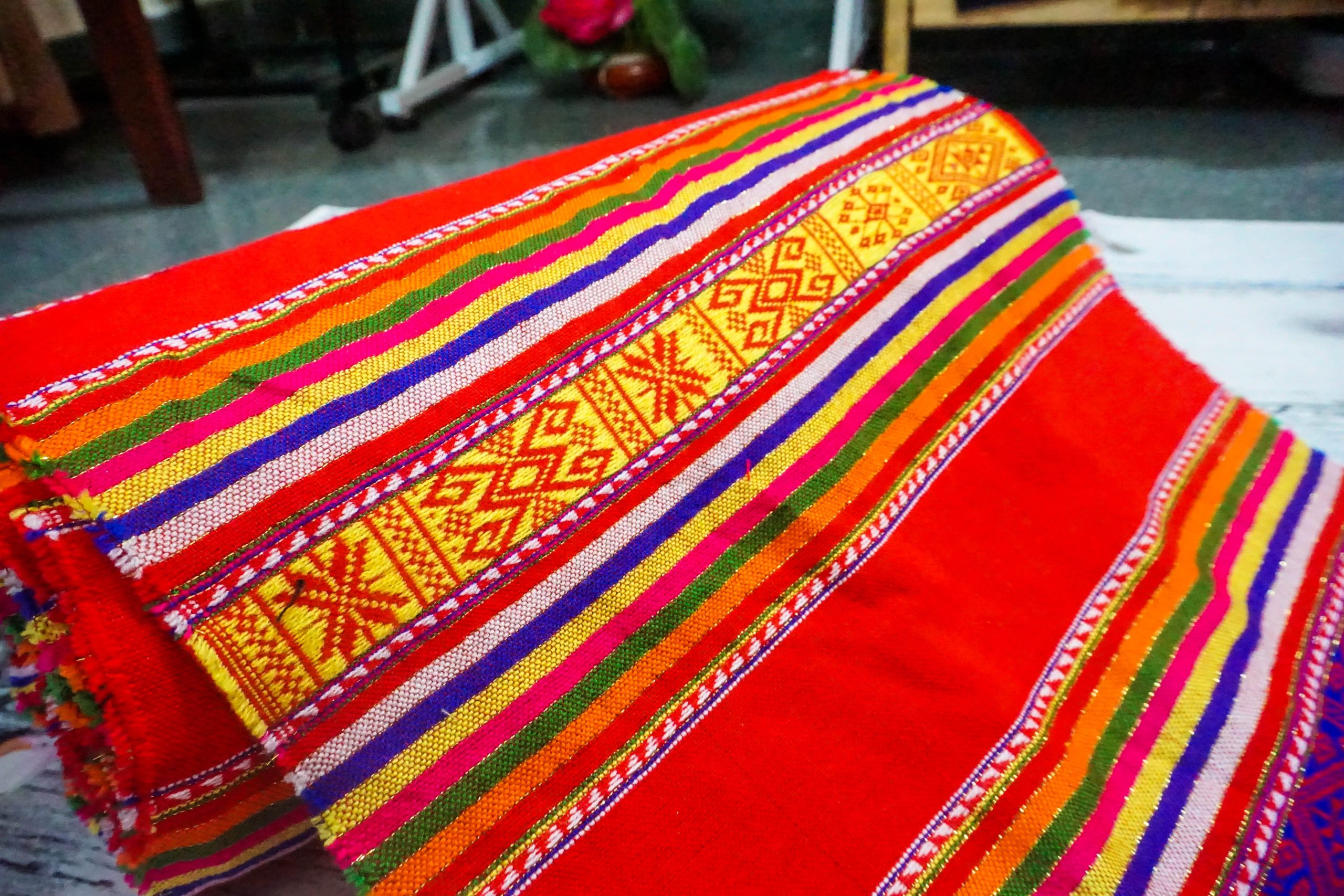 Vải thổ cẩm
