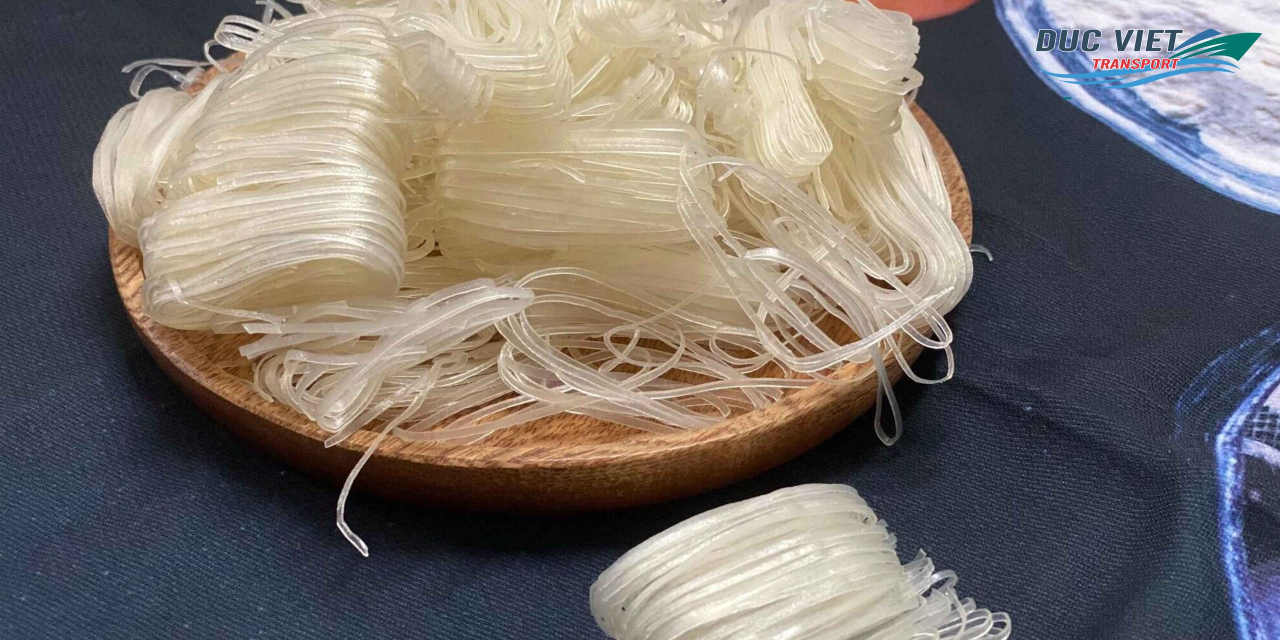 Xuất Khẩu Hủ Tiếu Khô Sa Đéc Đồng Tháp Sang Đức – Sợi Dai Truyền Thống, Đóng Gói Kỹ