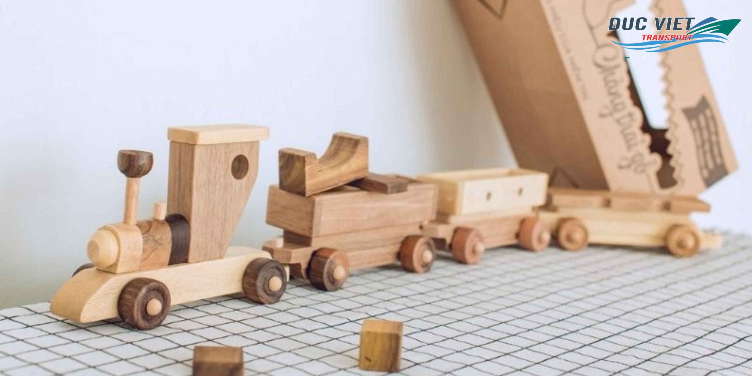 Gửi Đồ Chơi Trẻ Em Bằng Gỗ Việt Nam Sang Đức – An Toàn, Thân Thiện, Đạt Chuẩn Quốc Tế